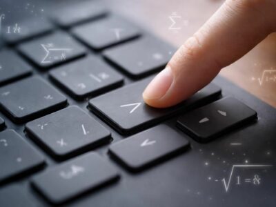 apprenez à utiliser le signe supérieur sur votre clavier, un outil essentiel pour les mathématiques et les calculs avancés.