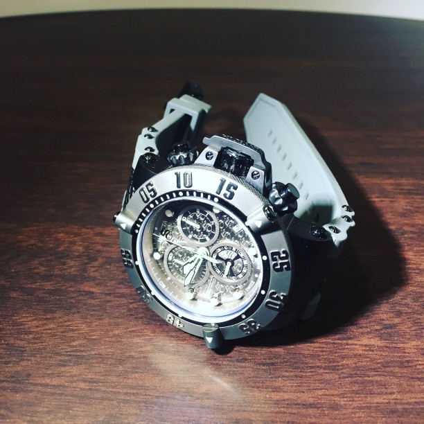 montre invicta subaqua dragon